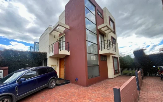 Casa en venta milla de oro Chía-Cajica