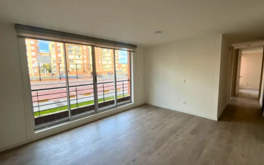 Apartamento con patio en arriendo CR Terra Luna